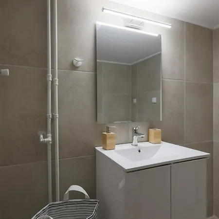The House Of Praxithea For 6 Apartment Athens Exterior photo